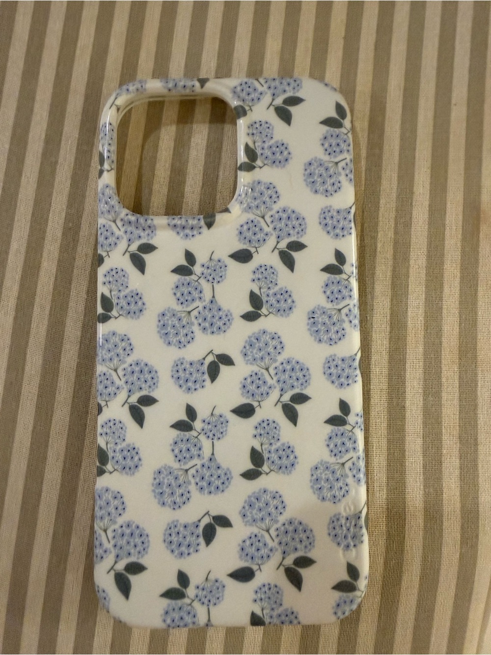 Casey White Floral Phone Case with Blue Hydrangea Pattern I phone 16 pro max